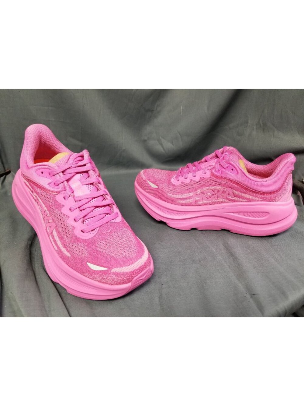 Hoka One One Bondi 9 Sneakers Crabapple Women's Size 6.5 NEW NO BOX!